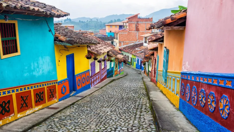 Reisen Sie in das bunte Kolumbien