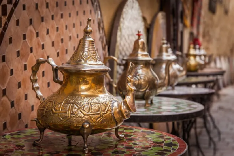 Goldene Teekannen aus Marokko