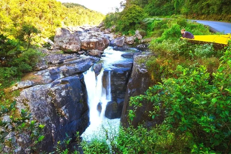 Highlight auf Safari: Wasserfall im Ranomafana Nationalpark