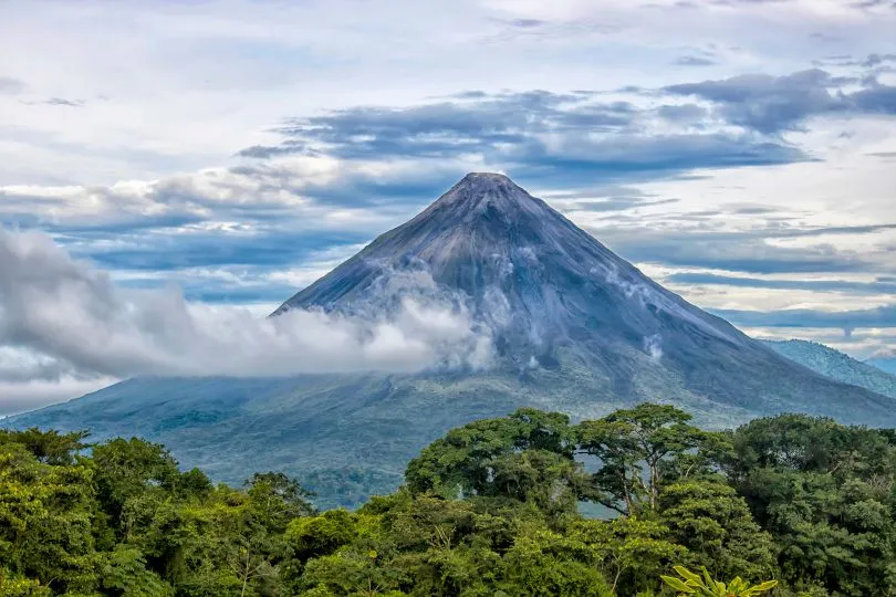 Erkunde den Vulkan auf deiner Costa Rica Mietwagenrundreise