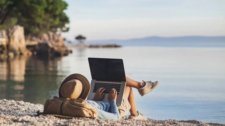 Arbeit und Urlaub verbinden: Gründe für eine Workation