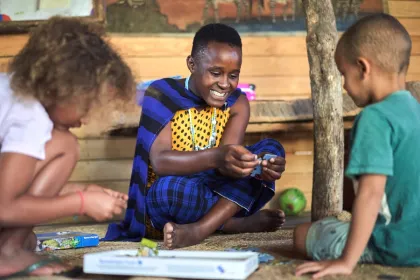 Einheimische Kinder bei der Maasai Lodge.